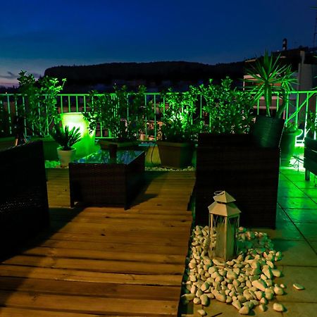Renovated Studio With Roof Garden Access, 15 M Walk To Acropolis Apartment เอเธนส์ ภายนอก รูปภาพ