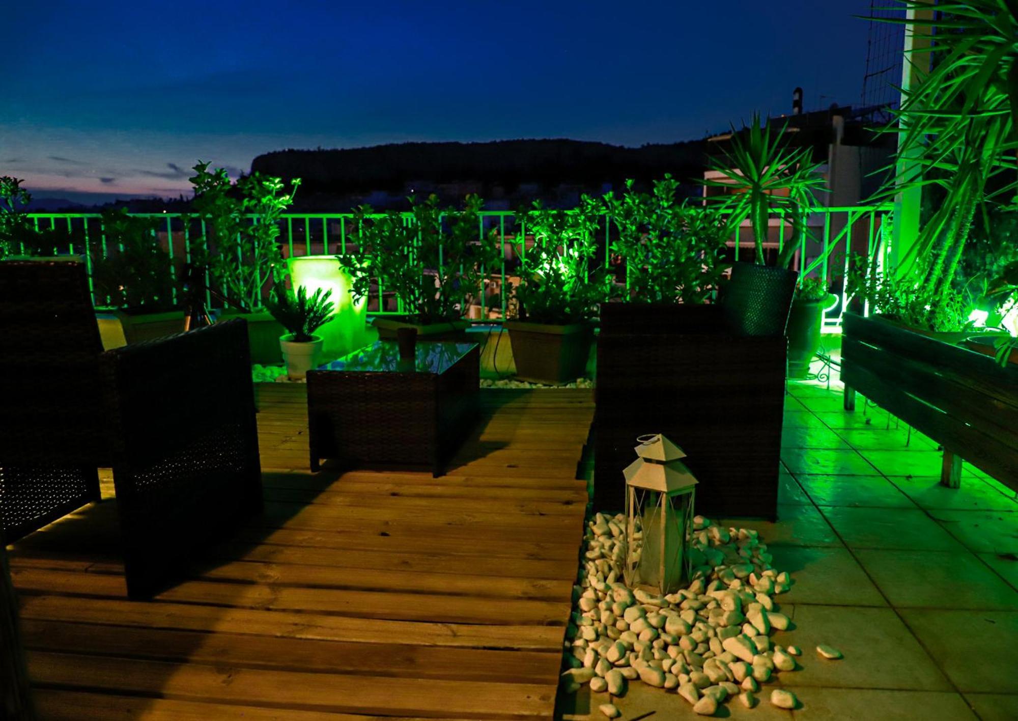 Renovated Studio With Roof Garden Access, 15 M Walk To Acropolis Apartment เอเธนส์ ภายนอก รูปภาพ